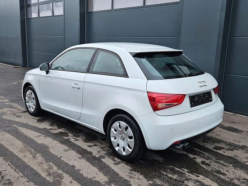 Gebraucht Audi A1 Ambition 140 PS (102 kW) 2014 Weiß Kleinwagen