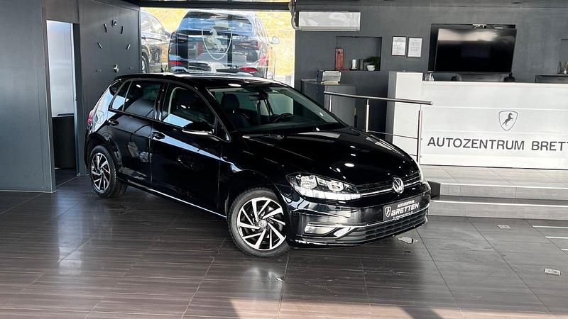 Schwarz Gebraucht 2019 VW Golf VII Join Limousine | 16.900 € (Superpreis) - Bild 1/3