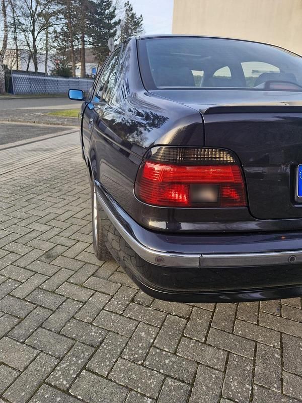 Gebraucht BMW 523 170 PS (125 kW) 1999 Schwarz Limousine