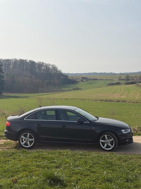 Gebraucht Audi A4 S-Line 177 PS (130 kW) 2012 Schwarz Limousine