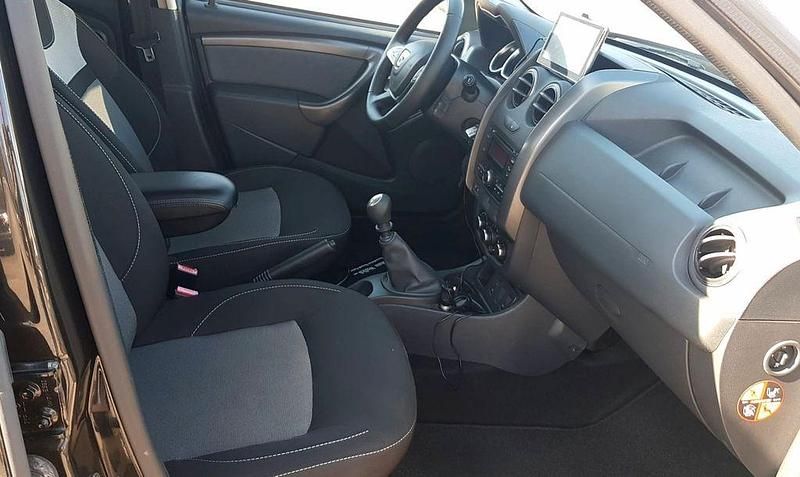 Gebraucht Dacia Duster Lauréate 125 PS (91 kW) 2017 Braun SUV