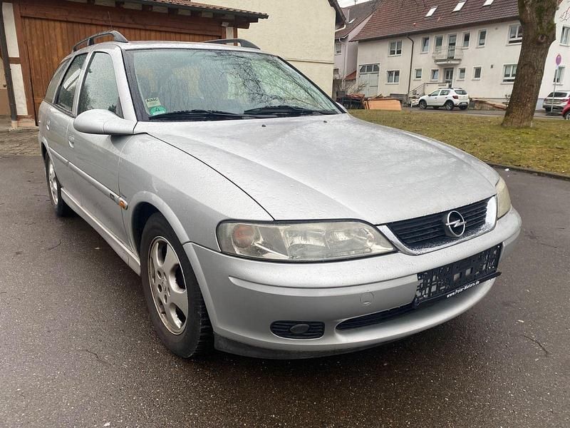 Gebraucht Opel Vectra Edition 170 PS (125 kW) 1999 Kombi