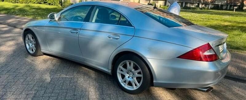 Silber Gebraucht 2006 Mercedes CLS350 Limousine | 9.900 € (Guter Preis) - Bild 1/4