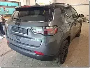 Gebraucht Jeep Compass 131 PS (96 kW) 2022 Grau SUV