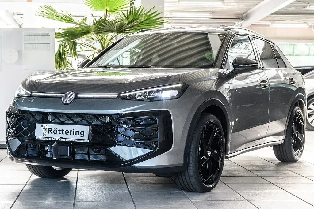 Neu VW T-Roc Style 150 PS (110 kW) 2026 Grau SUV