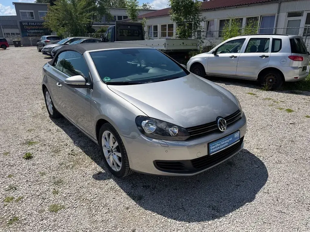 Gebraucht VW Golf Cabriolet Basis 122 PS (89 kW) 2015 Silber Cabrio