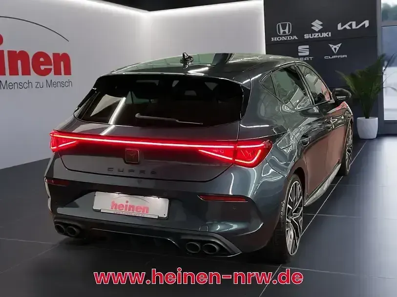 Gebraucht Cupra Leon VZ 300 PS (220 kW) 2022 Grau Limousine