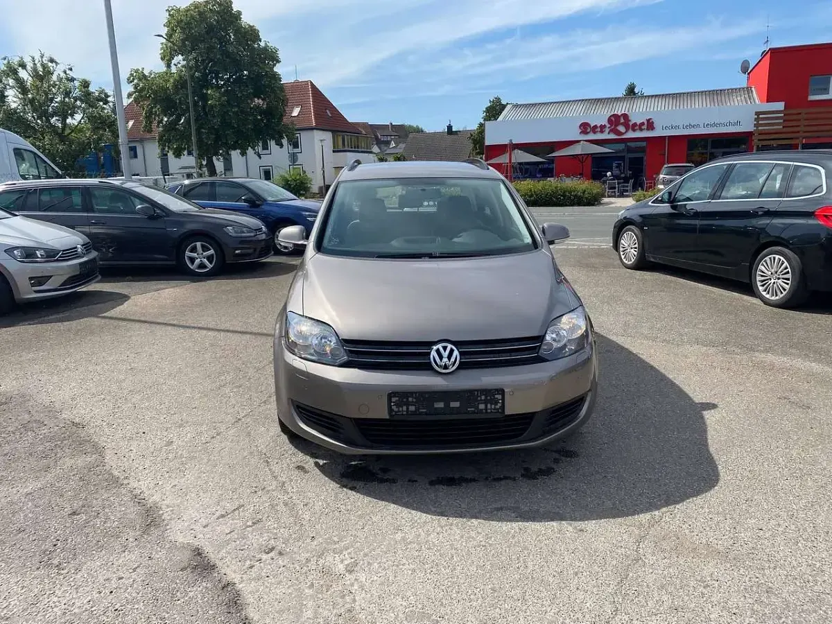 Gebraucht VW Golf Plus Cross Comfortline 122 PS (89 kW) 2010 Kaschmirbraun metallic Kleinwagen
