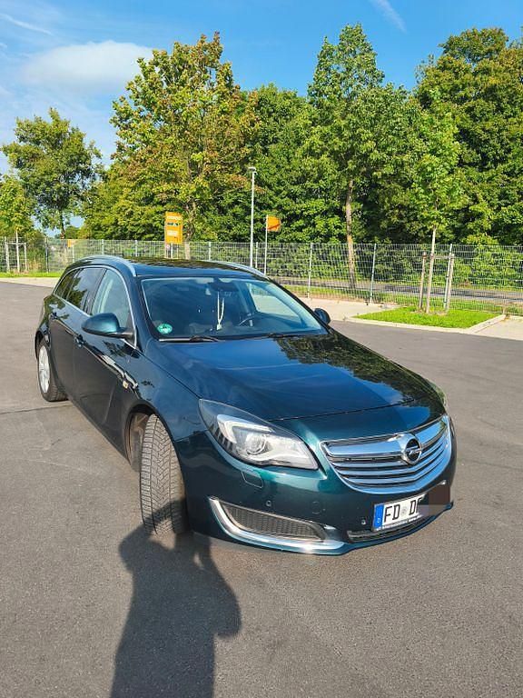 Gebraucht Opel Insignia Edition 163 PS (119 kW) 2014 Grün Kombi