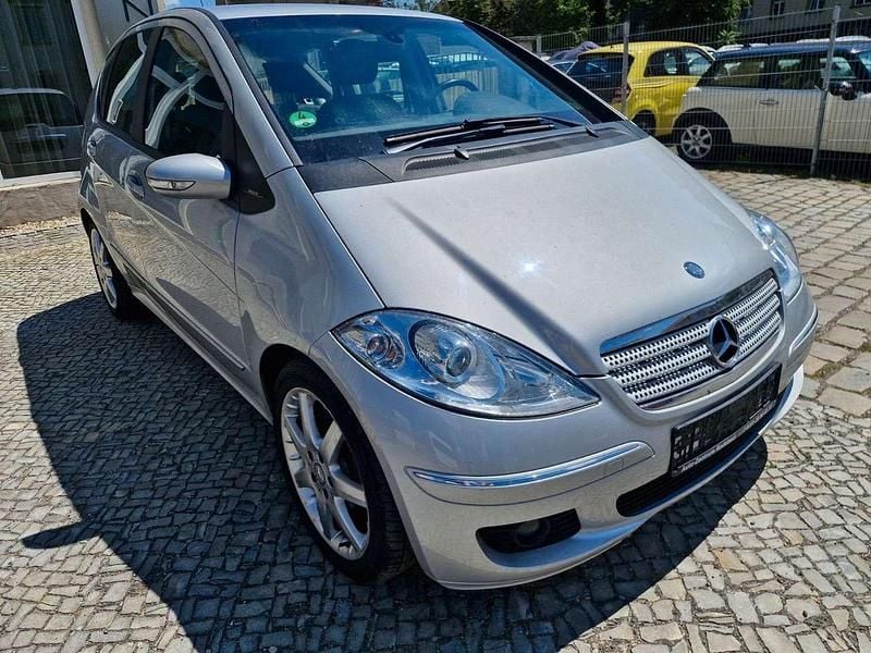 Silber Gebraucht 2007 Mercedes A200 Avantgarde Limousine | 2.499 € (Superpreis) - Bild 1/4