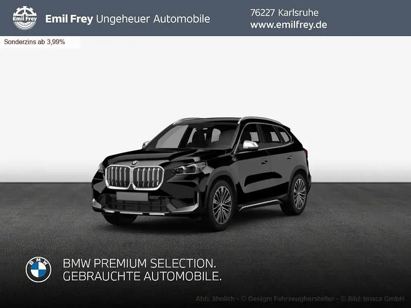 Saphirschwarz metallic Gebraucht 2022 BMW X1 M Sport SUV | 26.970 € (Fairer Preis) - Bild 1/3