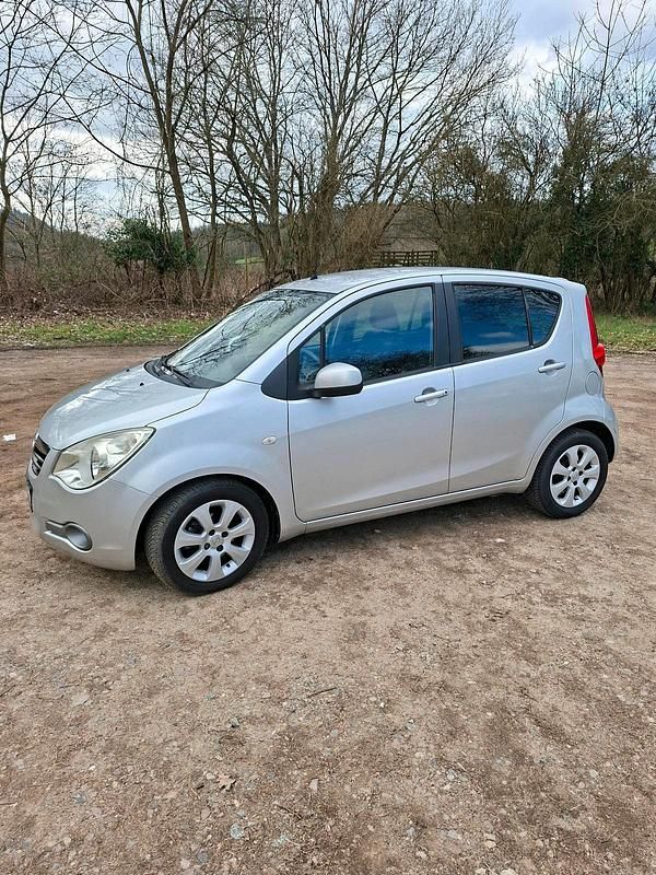 Gebraucht Opel Agila 84 PS (61 kW) 2009 Grau Kleinwagen