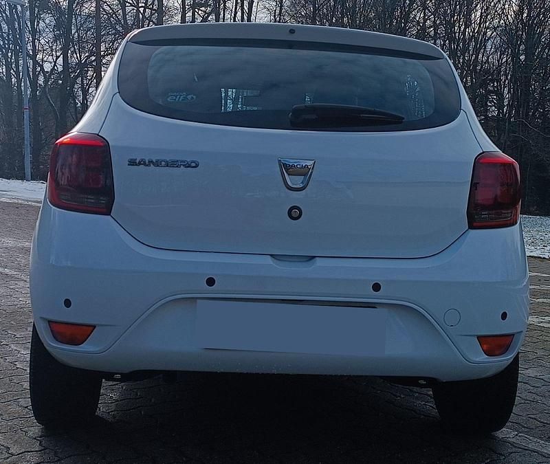 Gebraucht Dacia Sandero Comfort 90 PS (66 kW) 2018 Weiß Limousine