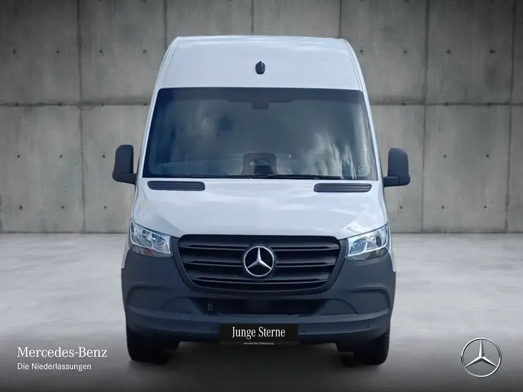 Gebraucht Mercedes Sprinter 170 PS (125 kW) 2025 Weiß Van