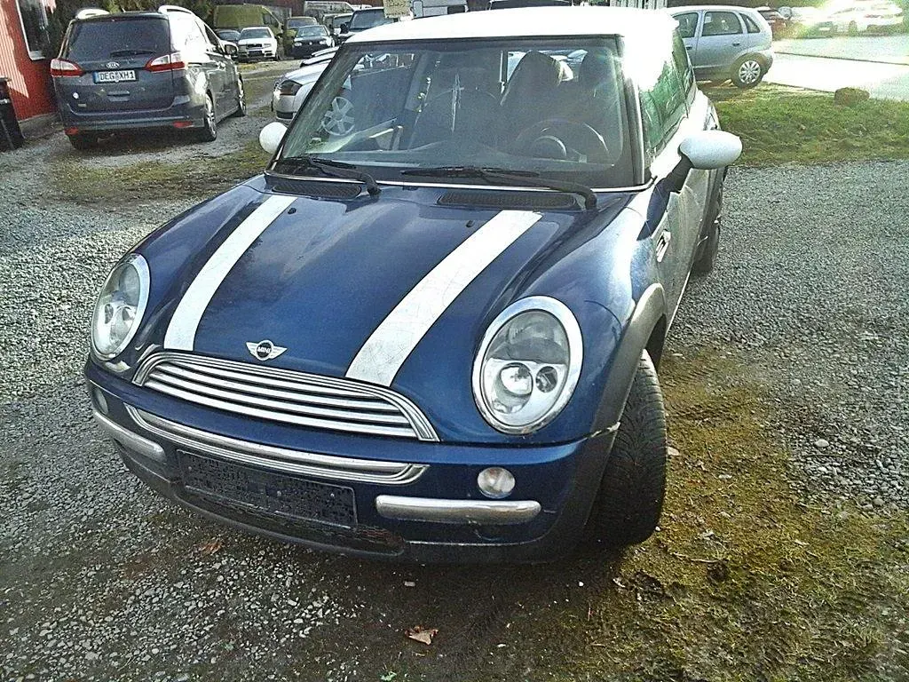 Usata Mini Cooper 116 CV (85 kW) 2002 Blu Utilitaria