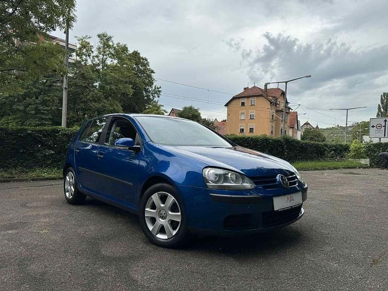 Blau Gebraucht 2004 VW Golf V Comfortline Limousine | 5.998 € (Etwas zu teuer) - Bild 1/4