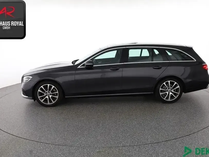 Gebraucht Mercedes E220 200 PS (147 kW) 2022 Grafitgrau Kombi