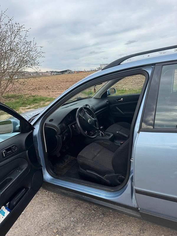 Gebraucht VW Passat 101 PS (74 kW) 1997 Blau Kombi