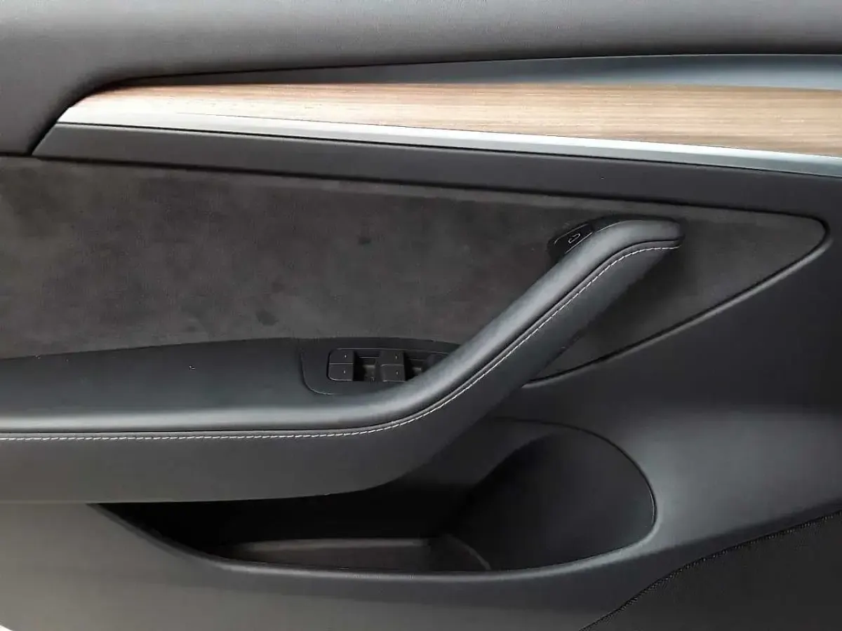 Gebraucht Tesla Model 3 Performance 366 kW (498 PS) 2022 Pearl white multicoat Limousine