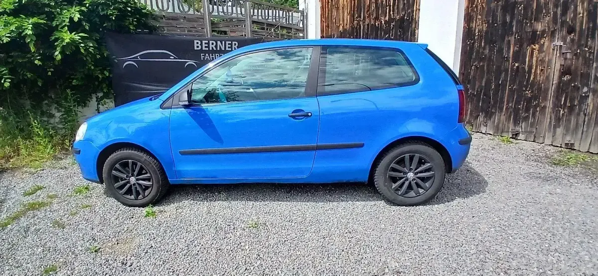 Gebraucht VW Polo 80 PS (58 kW) 2009 Blau Kleinwagen