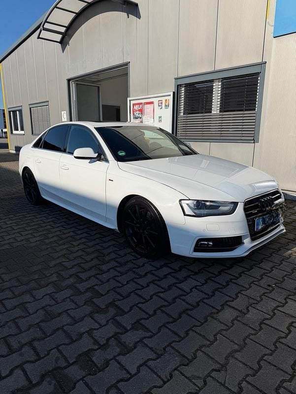 Gebraucht Audi A4 Design 224 PS (164 kW) 2014 Weiß Limousine