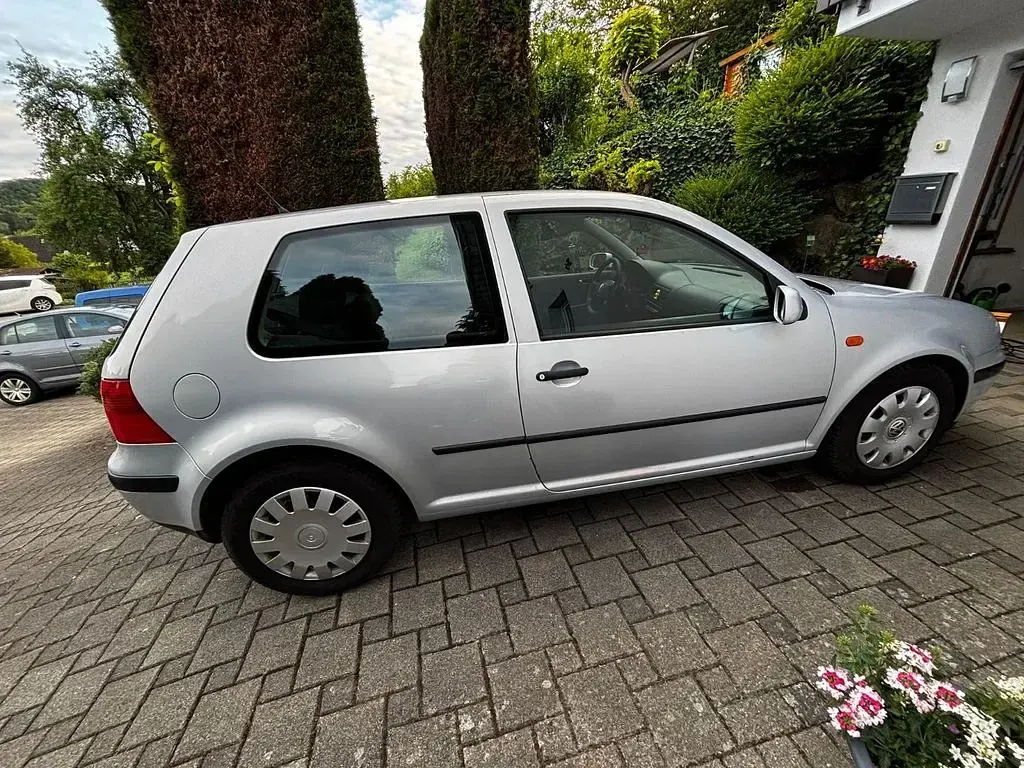 Gebraucht VW Golf III Basis 101 PS (74 kW) 1999 Silber Limousine