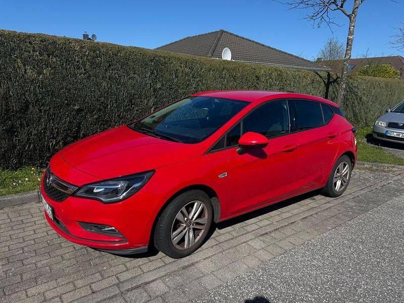 Usata Opel Astra Active 105 CV (77 kW) 2017 Nero Berlina