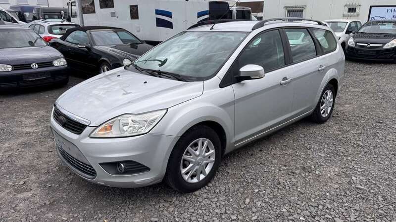 Silber Gebraucht 2008 Ford Focus Style Kombi | 1.350 € (Guter Preis) - Bild 1/4
