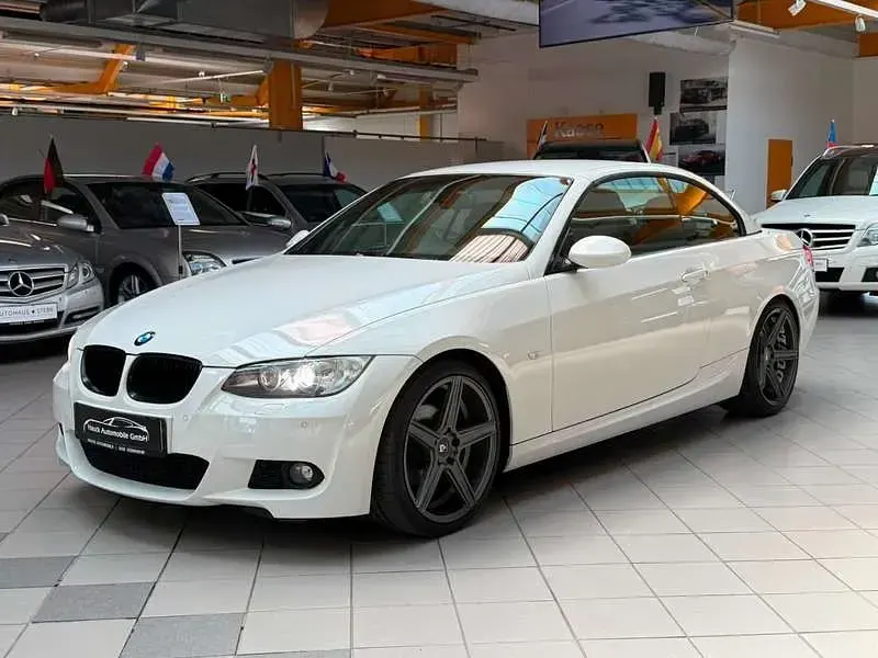 Gebraucht BMW 320 Cabriolet M Sport 170 PS (125 kW) 2009 Weiß Cabrio