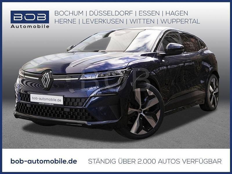 Blau Gebraucht 2023 Renault Mégane Techno Limousine | 25.666 € (Superpreis) - Bild 1/3