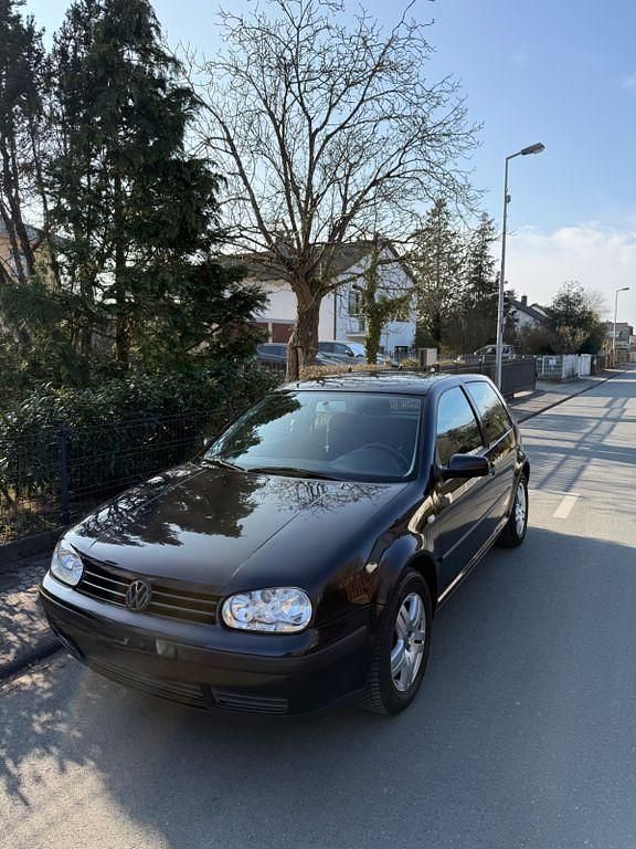 Gebraucht VW Golf IV Basis 75 PS (55 kW) 2002 Schwarz Limousine