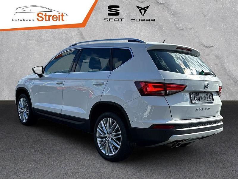Gebraucht Seat Ateca XCELLENCE 150 PS (110 kW) 2016 Weiss) bila weiss (weiss SUV