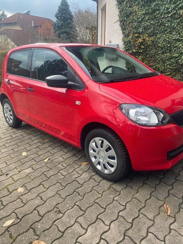 Rot Gebraucht 2016 Skoda Citigo Kleinwagen | 5.950 € (Guter Preis) - Bild 1/4