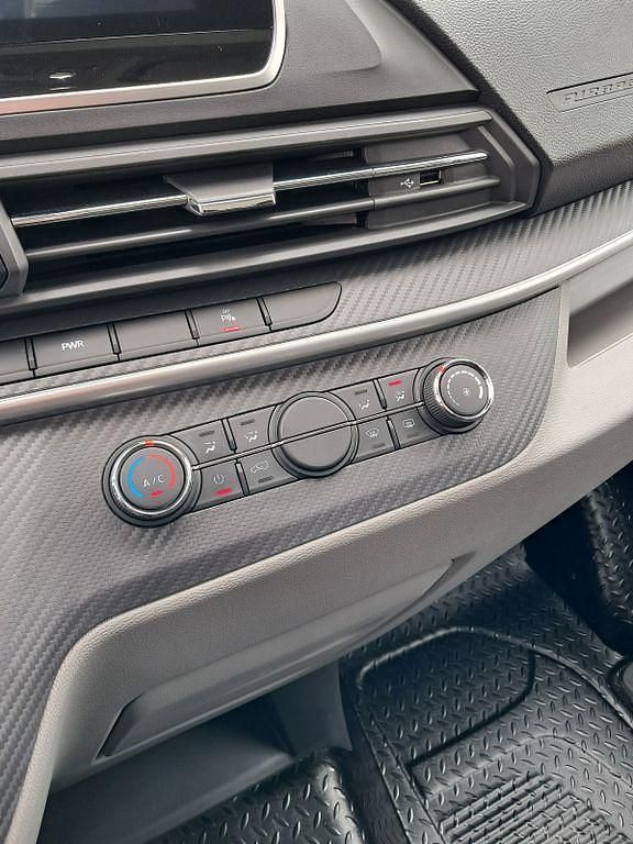 Gebraucht Maxus V90 148 PS (108 kW) 2024 Weiß Van