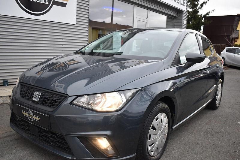Grau Gebraucht 2018 Seat Ibiza Reference Kleinwagen | 8.800 € (Fairer Preis) - Bild 1/4