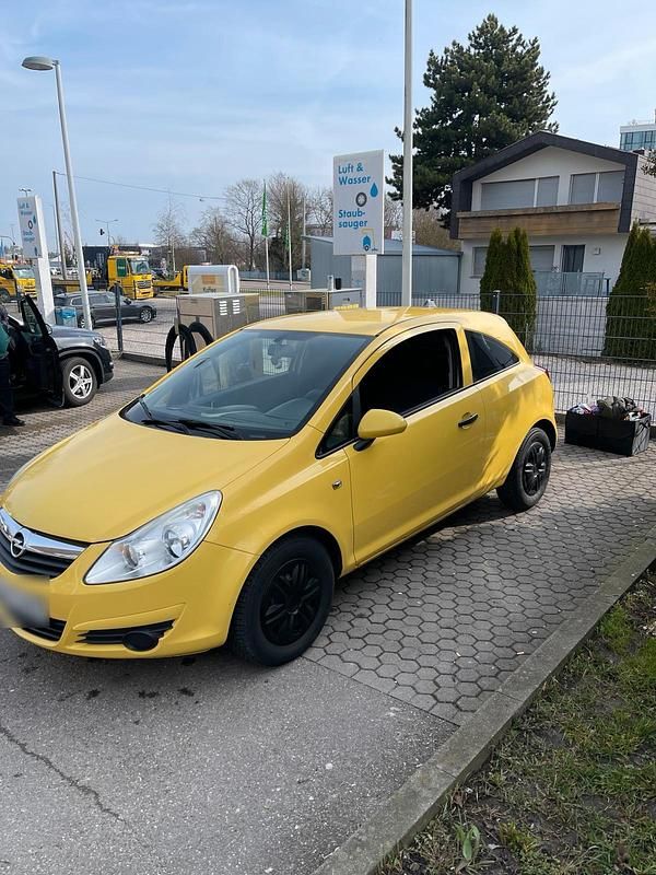 Second-hand Opel Corsa 65 CP (47 kW) 2009 Galben Hatchback