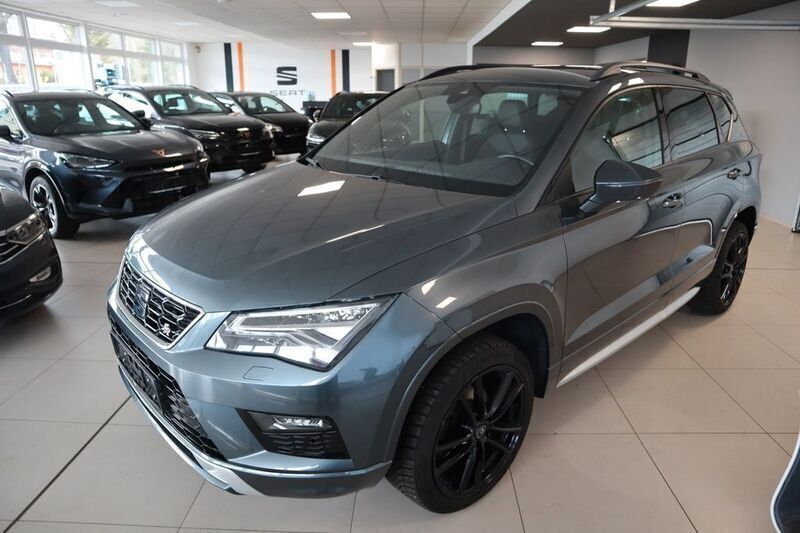 Grau Gebraucht 2019 Seat Ateca FR SUV | 19.560 € (Fairer Preis) - Bild 1/4