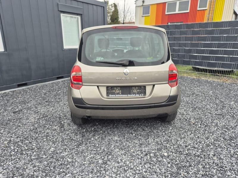 Gebraucht Renault Modus Avantage 75 PS (55 kW) 2008 Braun Van / Kleinbus