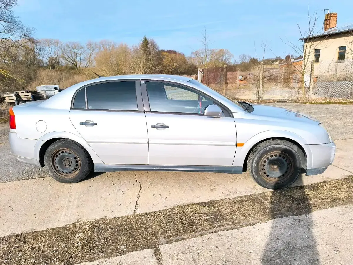 Gebraucht Opel Vectra 150 PS (110 kW) 2003 Silber Limousine