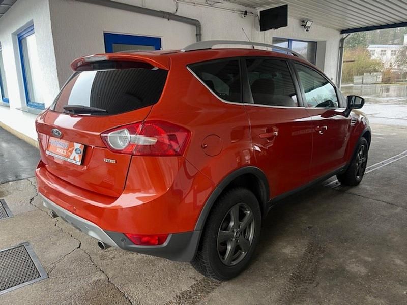 Gebraucht Ford Kuga Titanium 140 PS (102 kW) 2010 Rot SUV