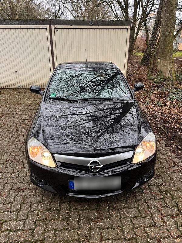 Gebraucht Opel Tigra Cosmo 90 PS (66 kW) 2004 Schwarz Cabrio