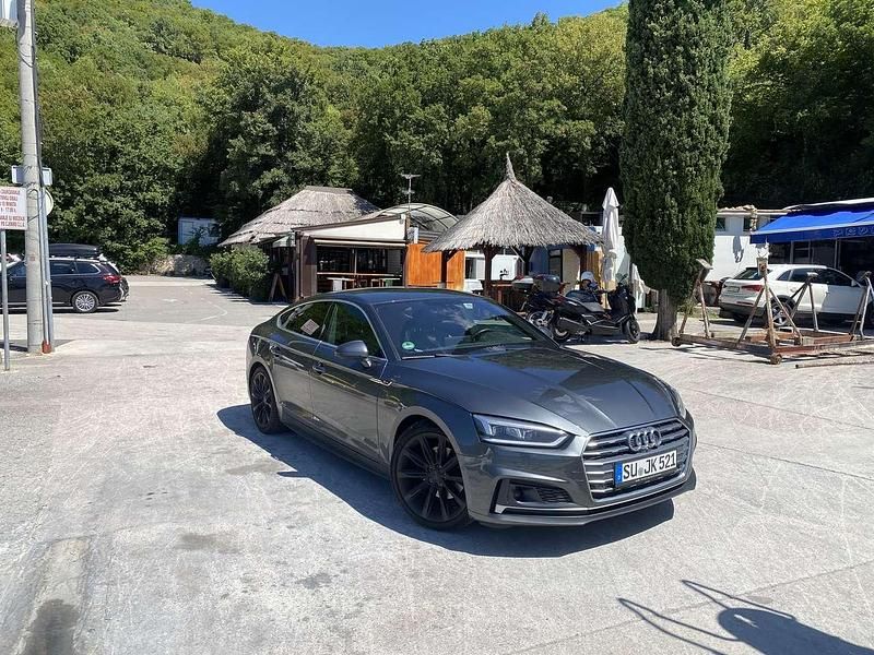 Gebraucht 2018 Audi A5 Sportback Sport Coupé | 25.000 € - Bild 1/4