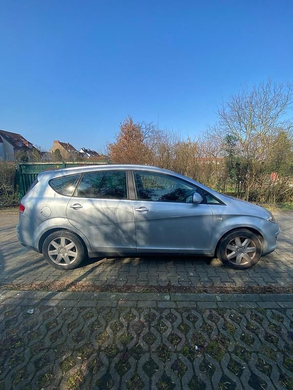 Gebraucht Seat Altea XL 102 PS (75 kW) 2007 Silber Van / Kleinbus