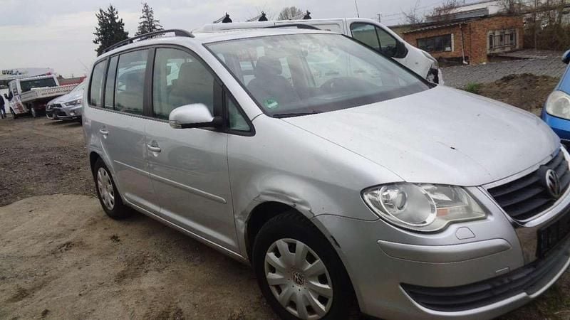 Gebraucht VW Touran Trendline 140 PS (102 kW) 2007 Grau Van / Kleinbus