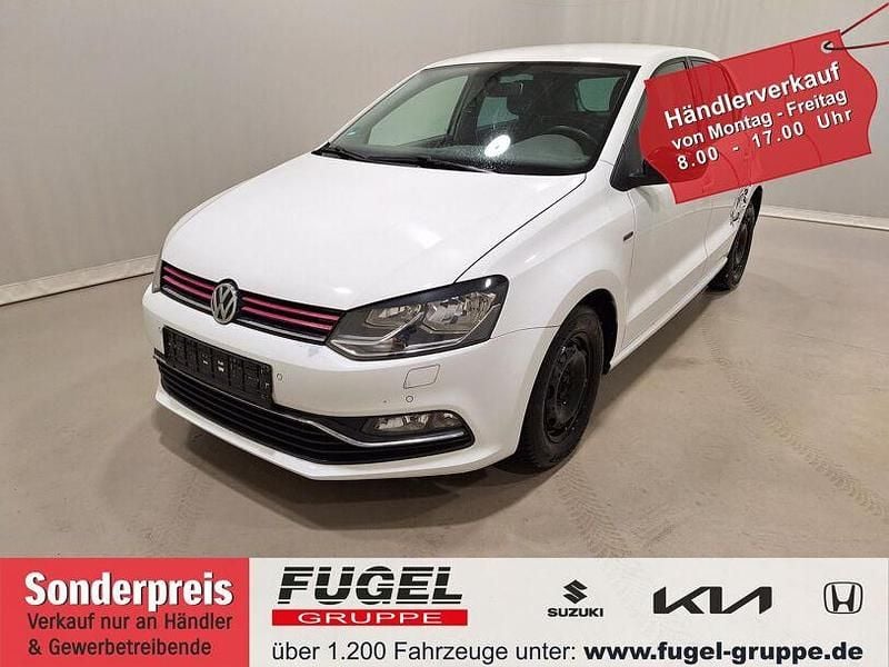 Pure white Gebraucht 2014 VW Polo Limousine | 3.999 € (Guter Preis) - Bild 1/4