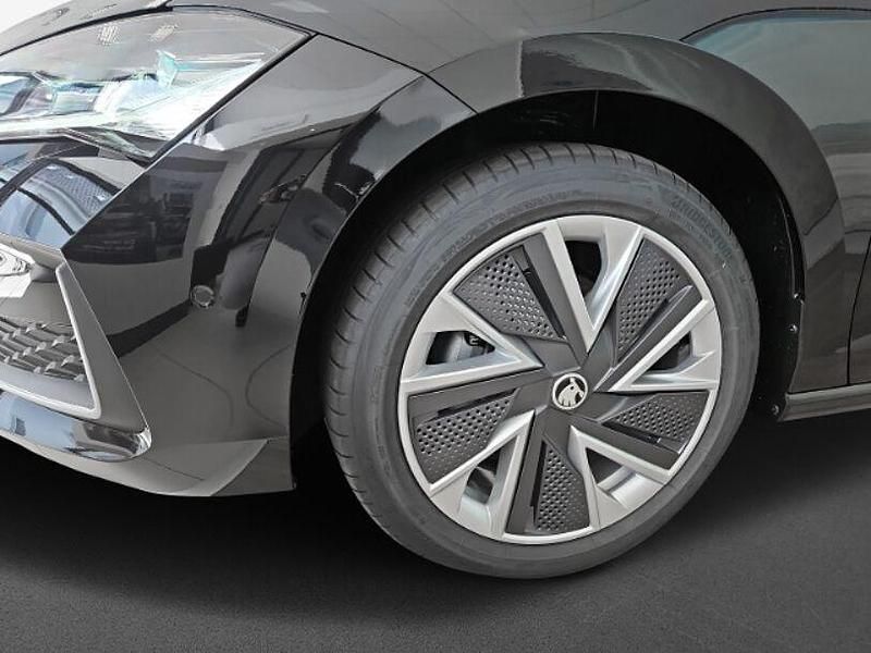 Gebraucht Skoda Superb Selection 150 PS (110 kW) 2024 Schwarz Kombi