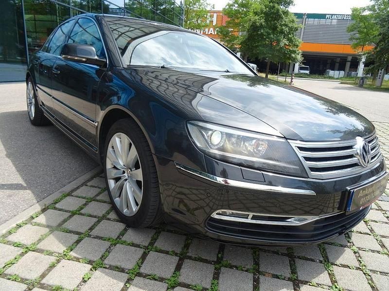 Gebraucht VW Phaeton 239 PS (175 kW) 2013 Grau Limousine