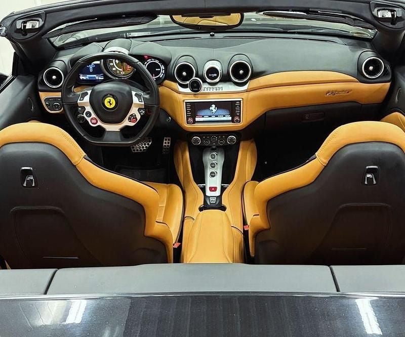 Gebraucht Ferrari California 560 PS (411 kW) 2016 Schwarz Cabrio