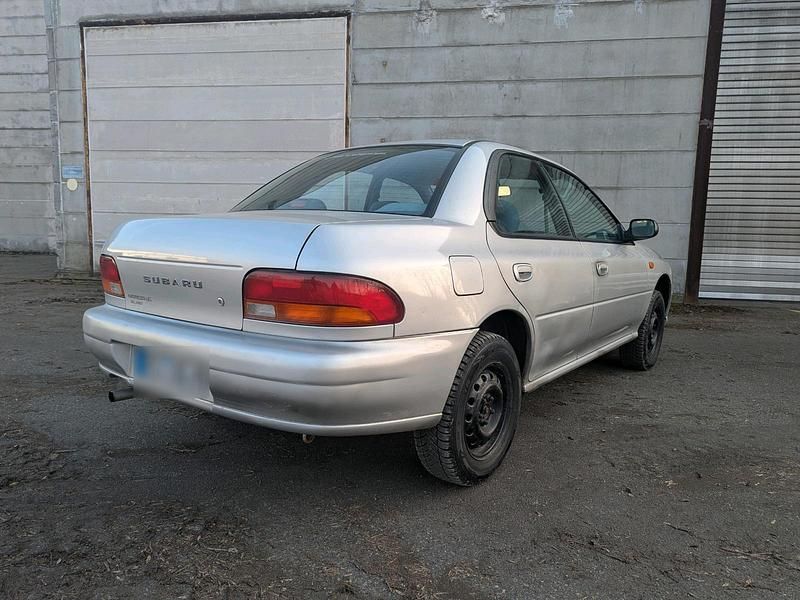 Gebraucht Subaru Impreza 90 PS (66 kW) 1997 Silber Limousine