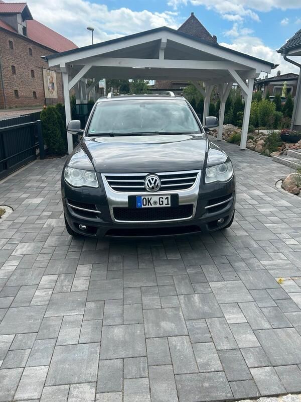 Grau Gebraucht 2009 VW Touareg SUV | 7.000 € (Teuer) - Bild 1/4